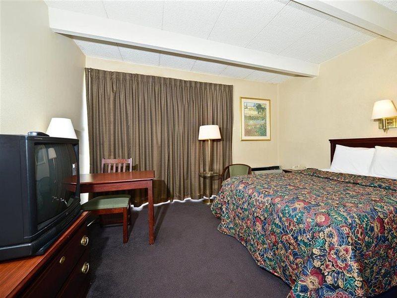 America'S Best Value Inn Phillipsburg Истон Экстерьер фото