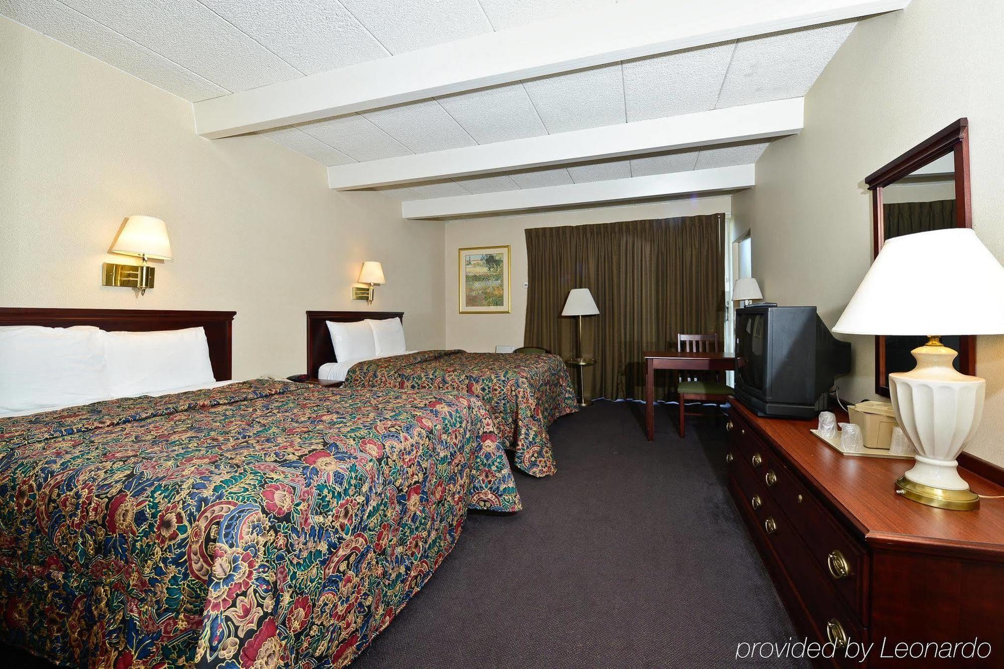 America'S Best Value Inn Phillipsburg Истон Номер фото